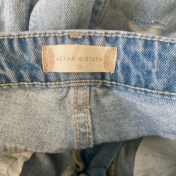 Altar’d State Kayla Distressed Straight‎ Leg Jeans - Picture 5 of 7